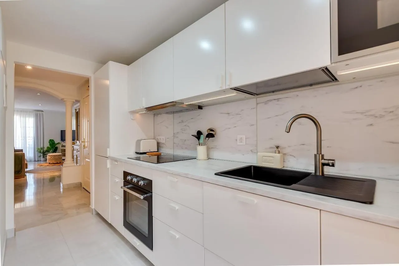 Senorio De Aloha In Puerto Banus Apartment Marbella Spain