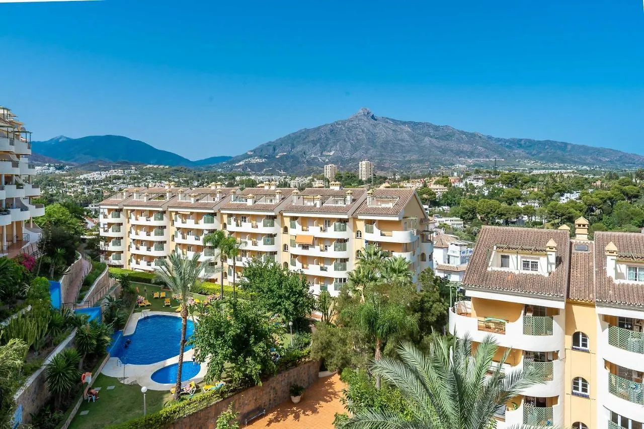 Senorio De Aloha In Puerto Banus Apartment Marbella